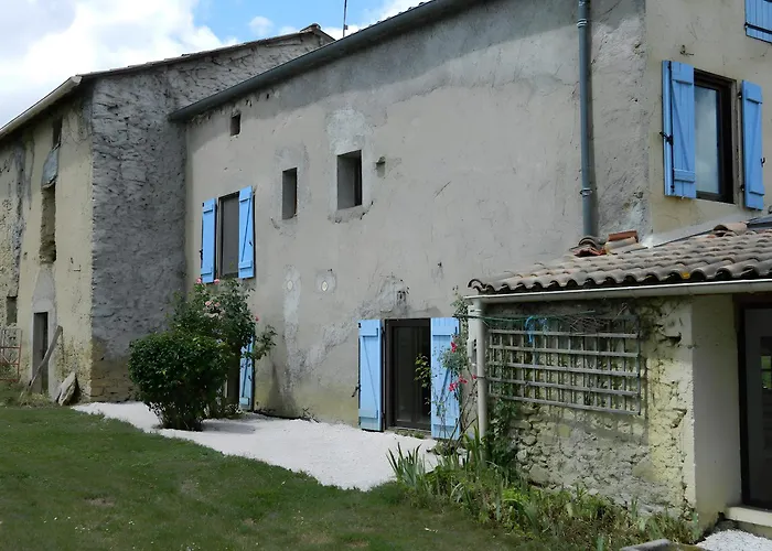 Les Cassagnes بيت للعطل Limbrassac