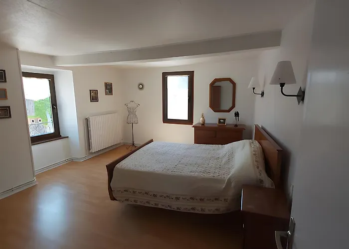 Les Cassagnes بيت للعطل